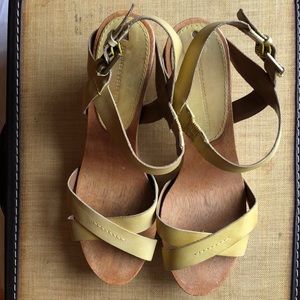 Schuler & Sons Philadelphia wooden clog sandle